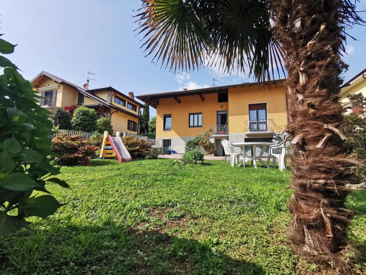 Grandma'S Garden House Villa Angera Exterior photo